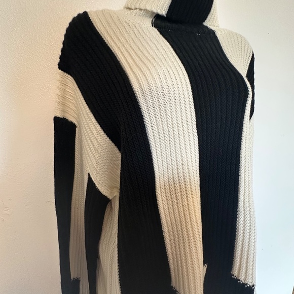 Endless Blu Black & White Striped Sweater - Picture 2 of 6